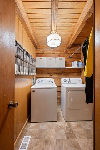 8004 Charlotte Pike, Nashville, TN 37221