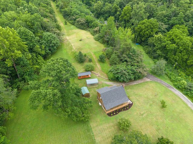 8004 Charlotte Pike, Nashville, TN 37221