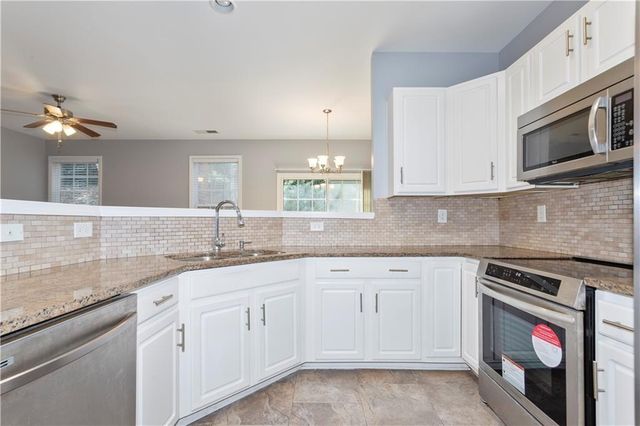 995 Treymont Way, Lawrenceville, GA 30045