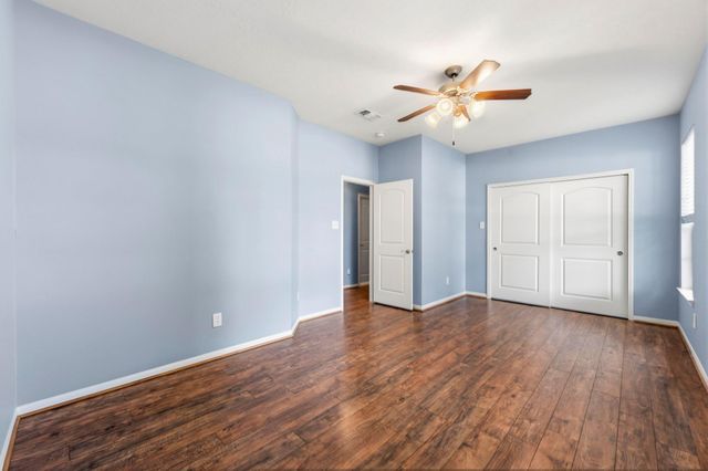 10407 Twin Oak Drive, Conroe, TX 77385