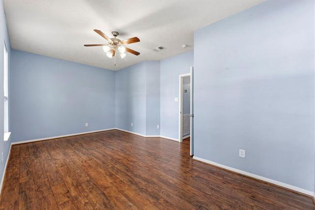 10407 Twin Oak Drive, Conroe, TX 77385