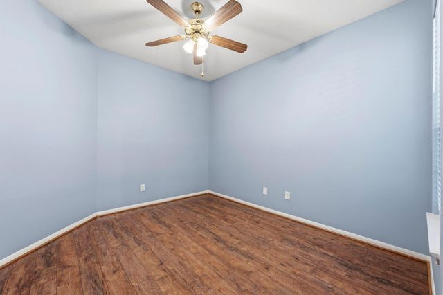 10407 Twin Oak Drive, Conroe, TX 77385