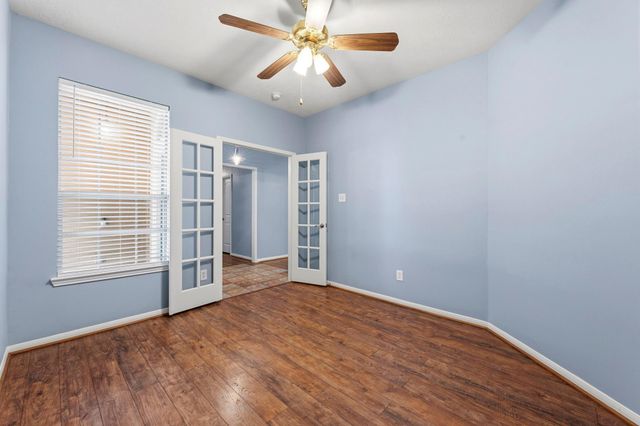 10407 Twin Oak Drive, Conroe, TX 77385