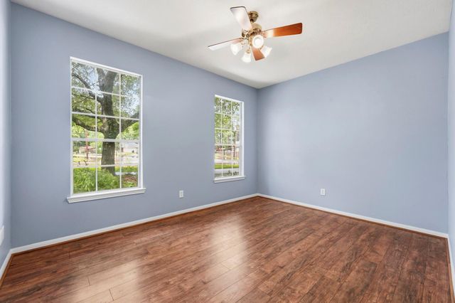 10407 Twin Oak Drive, Conroe, TX 77385