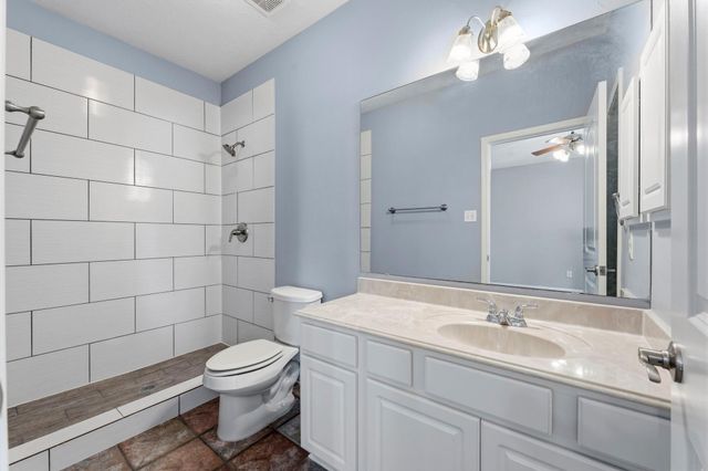 10407 Twin Oak Drive, Conroe, TX 77385
