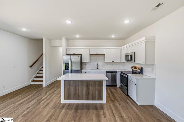 4048 Parris Bridge Road, Boiling Springs, SC 29316