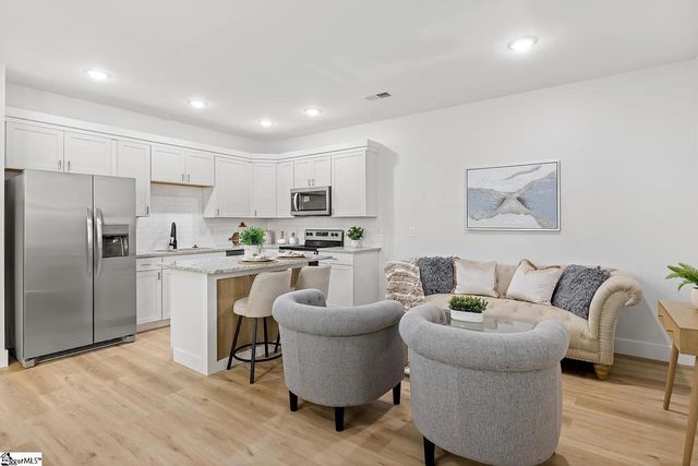 4048 Parris Bridge Road, Boiling Springs, SC 29316