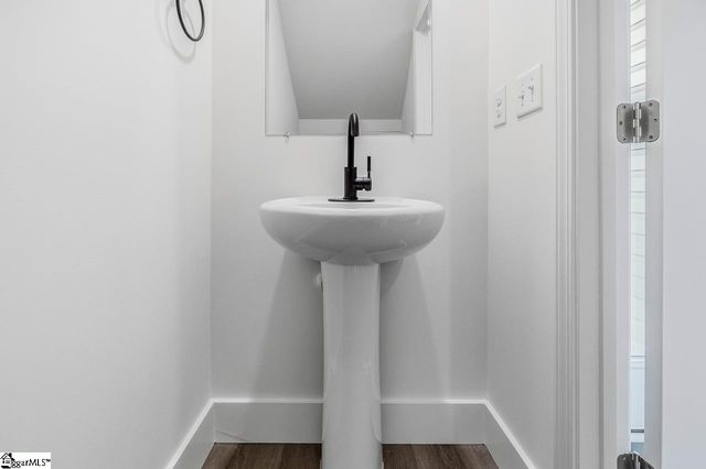 4048 Parris Bridge Road, Boiling Springs, SC 29316