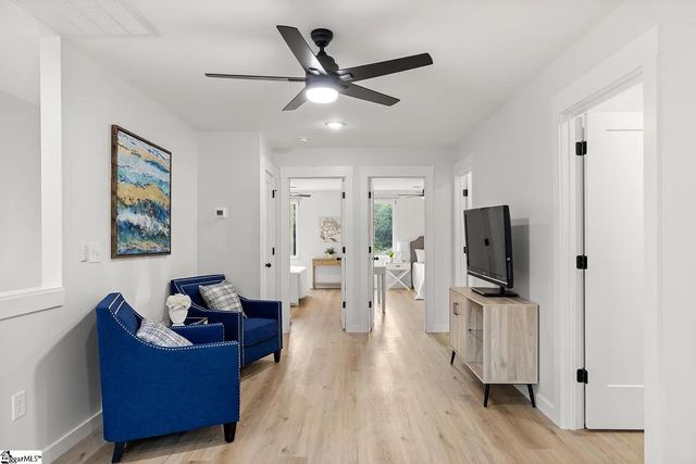 4048 Parris Bridge Road, Boiling Springs, SC 29316