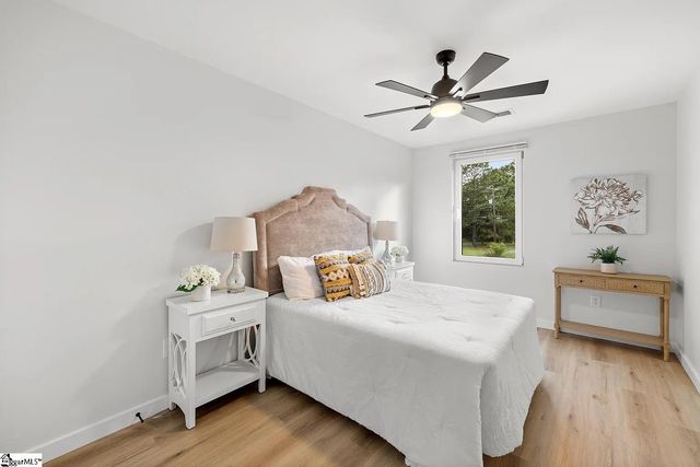 4048 Parris Bridge Road, Boiling Springs, SC 29316