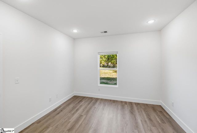 4048 Parris Bridge Road, Boiling Springs, SC 29316