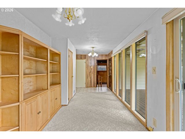 11333 Ne MORRIS St, Portland, OR 97220