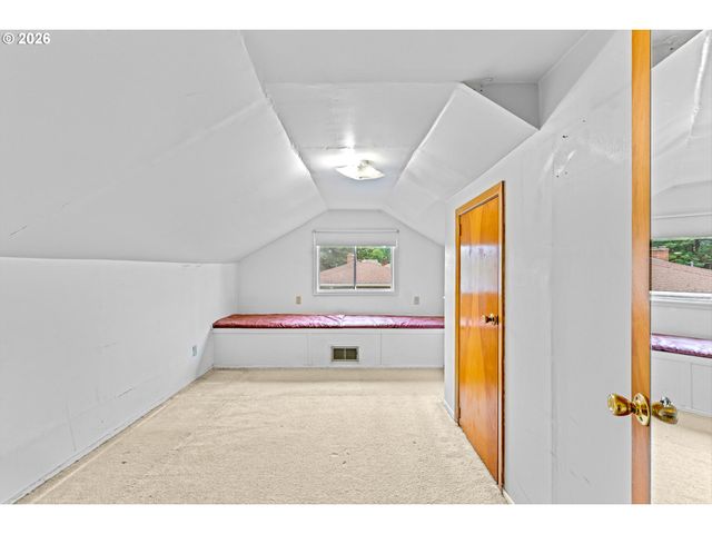 11333 Ne MORRIS St, Portland, OR 97220