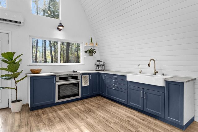 215 Fm 2929 Road, Huntsville, TX 77340