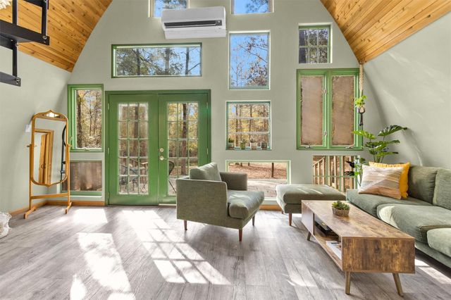 215 Fm 2929 Road, Huntsville, TX 77340