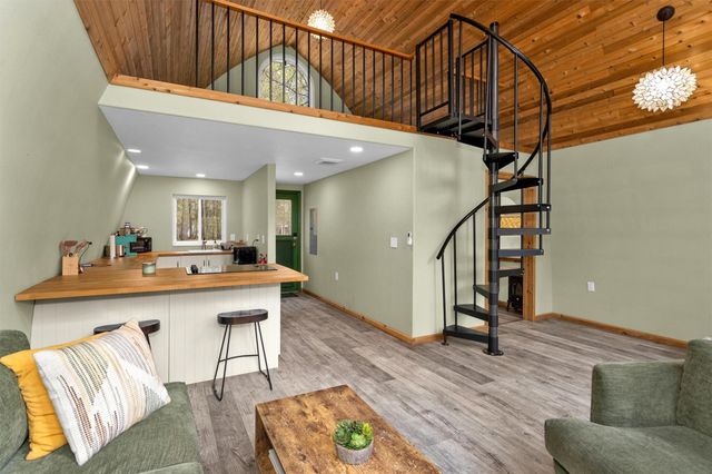 215 Fm 2929 Road, Huntsville, TX 77340