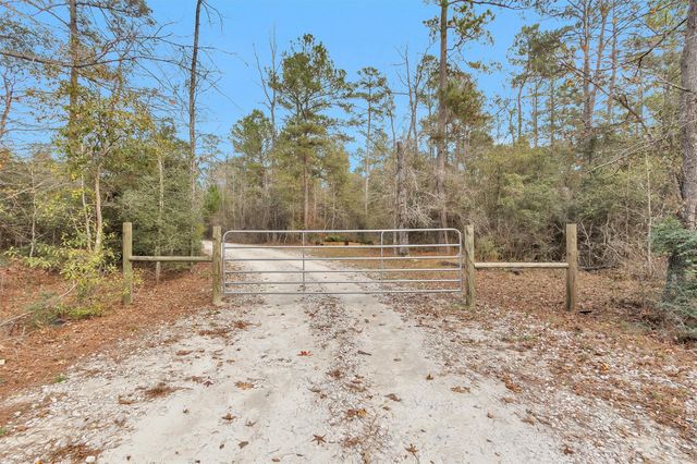 215 Fm 2929 Road, Huntsville, TX 77340