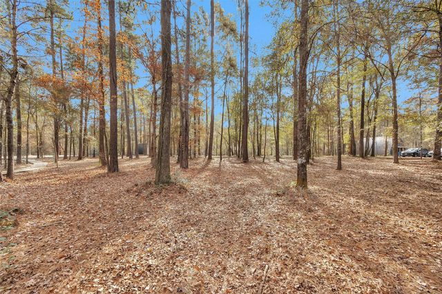 215 Fm 2929 Road, Huntsville, TX 77340