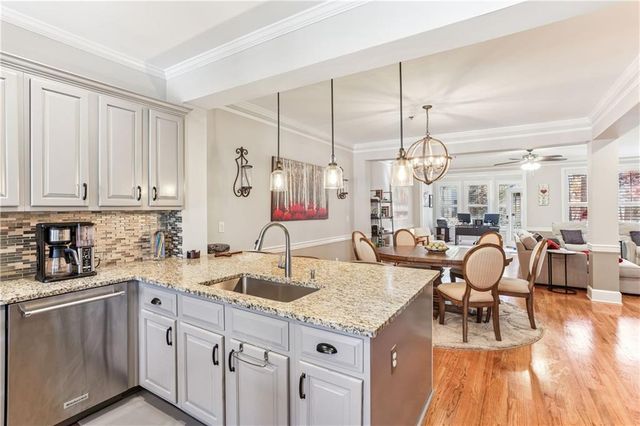 520 Vinings Estates SE Drive B04, Mableton, GA 30126