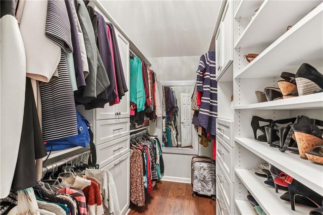 520 Vinings Estates SE Drive B04, Mableton, GA 30126