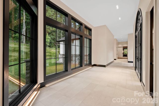 504 Hollow Trail, Asheville, NC 28803