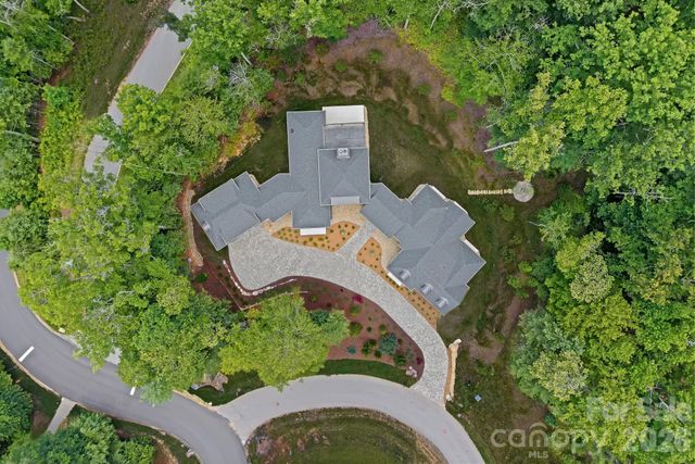 504 Hollow Trail, Asheville, NC 28803