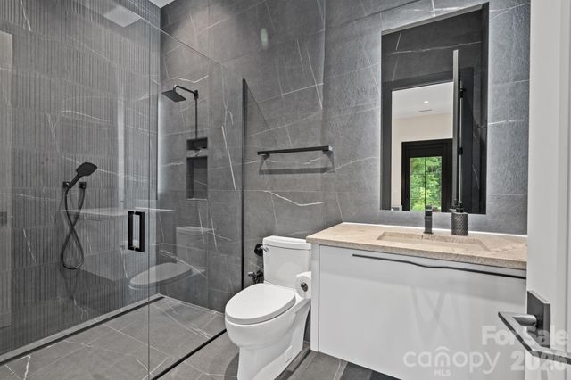 504 Hollow Trail, Asheville, NC 28803