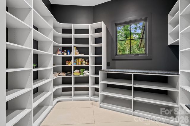 504 Hollow Trail, Asheville, NC 28803