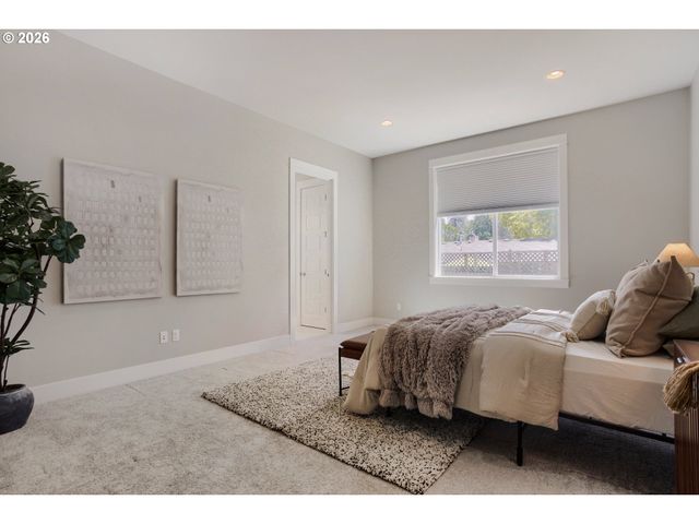 10474 Sw LUCY Ct, Portland, OR 97223
