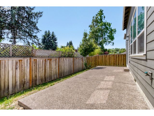 10474 Sw LUCY Ct, Portland, OR 97223