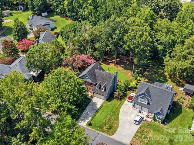 13315 Kintyre Court, Matthews, NC 28105