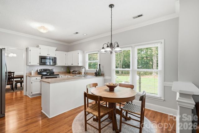 13315 Kintyre Court, Matthews, NC 28105