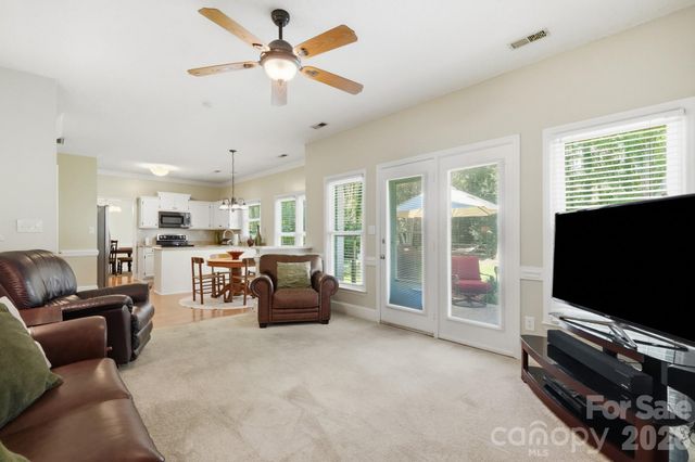 13315 Kintyre Court, Matthews, NC 28105
