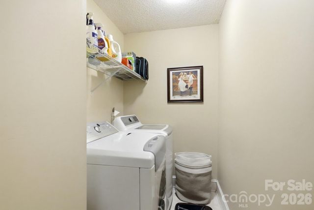 13315 Kintyre Court, Matthews, NC 28105