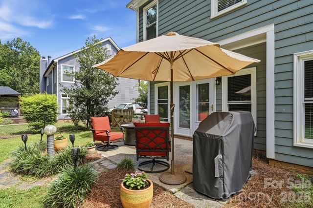 13315 Kintyre Court, Matthews, NC 28105