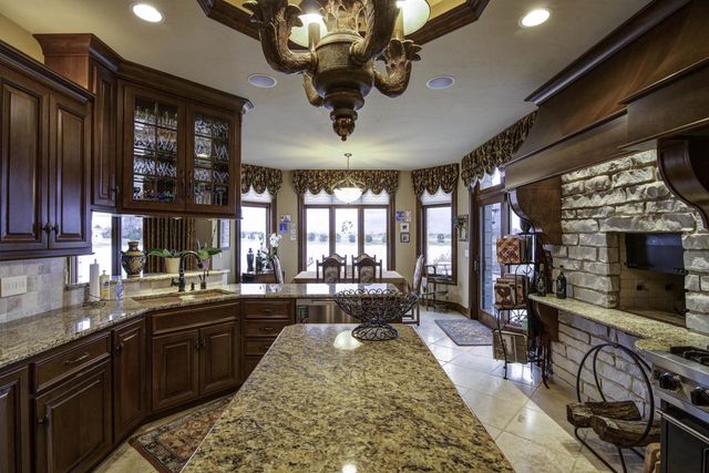 5696 SCHOOL DRIVE, Green Bay, WI 54313