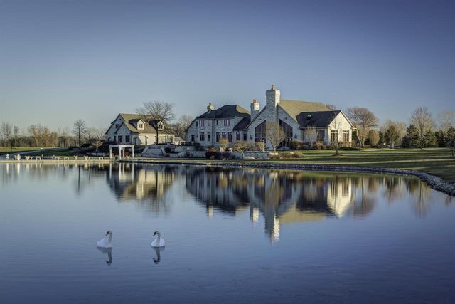 5696 SCHOOL DRIVE, Green Bay, WI 54313