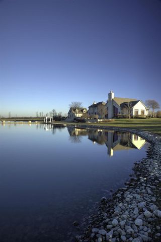 5696 SCHOOL DRIVE, Green Bay, WI 54313