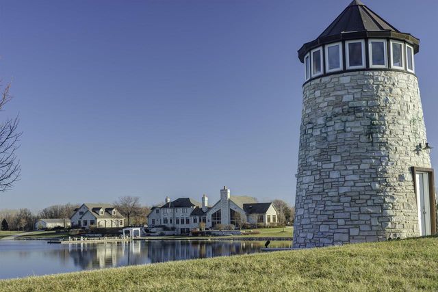 5696 SCHOOL DRIVE, Green Bay, WI 54313