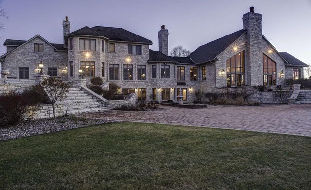 5696 SCHOOL DRIVE, Green Bay, WI 54313