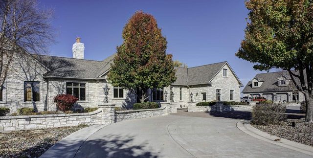 5696 SCHOOL DRIVE, Green Bay, WI 54313