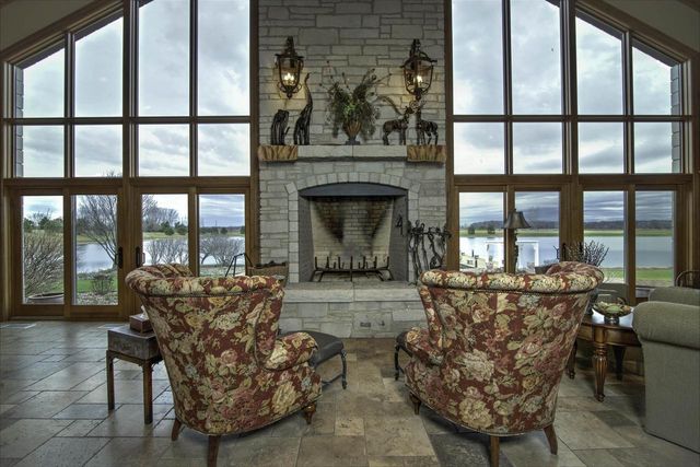 5696 SCHOOL DRIVE, Green Bay, WI 54313