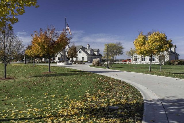 5696 SCHOOL DRIVE, Green Bay, WI 54313