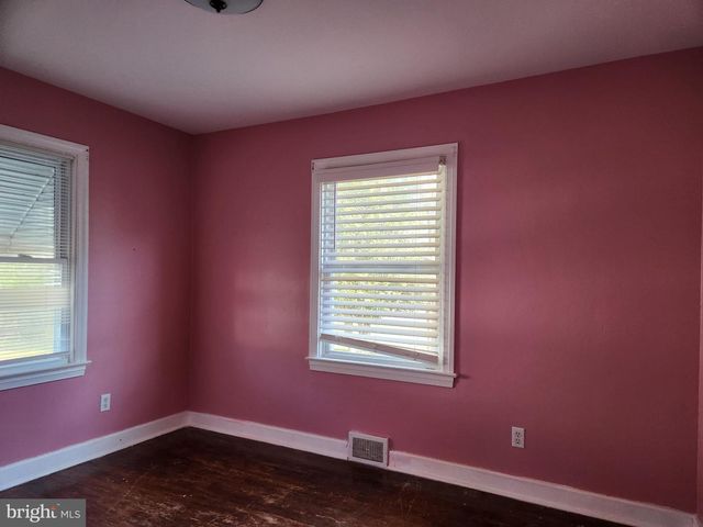 505 E COLLEGE AVE, Salisbury, MD 21804