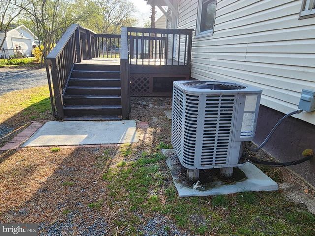 505 E COLLEGE AVE, Salisbury, MD 21804