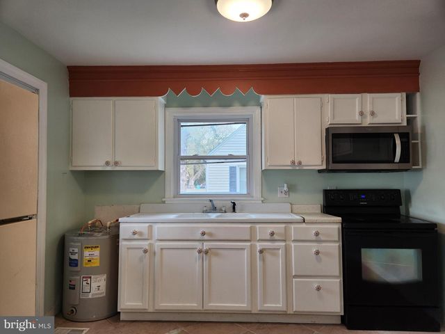 505 E COLLEGE AVE, Salisbury, MD 21804