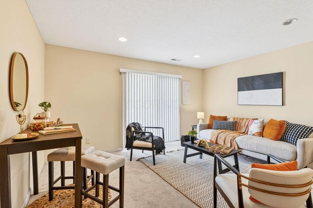 324 Benedetti Avenue, Columbus, OH 43213