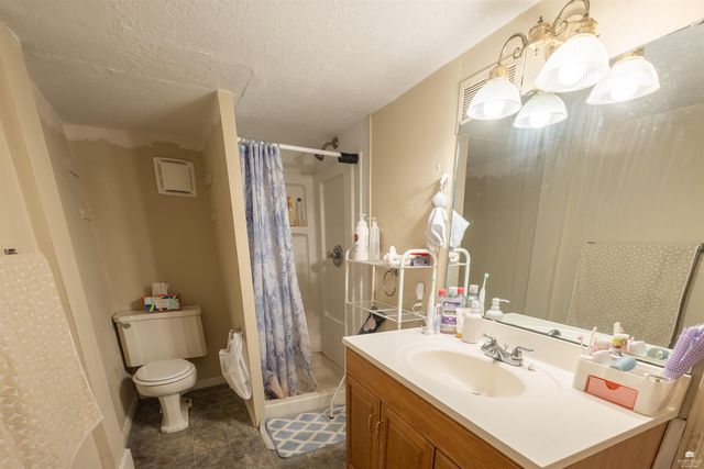 1500 Houston Street, Manhattan, KS 66502