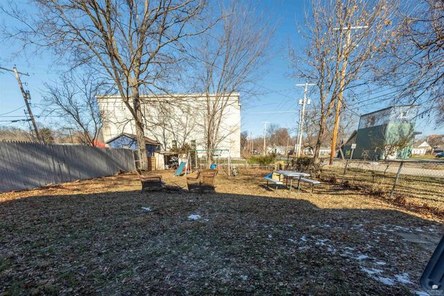 1500 Houston Street, Manhattan, KS 66502