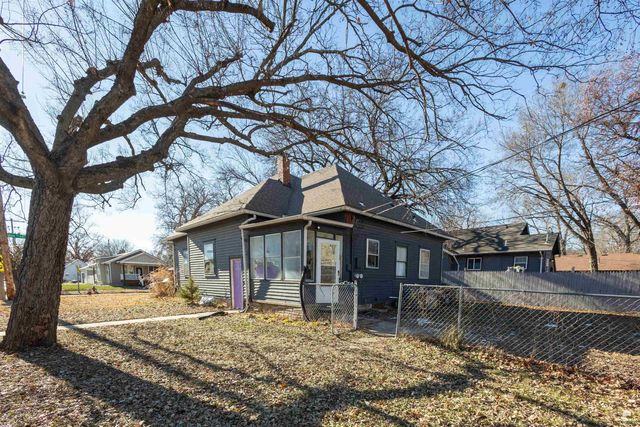 1500 Houston Street, Manhattan, KS 66502